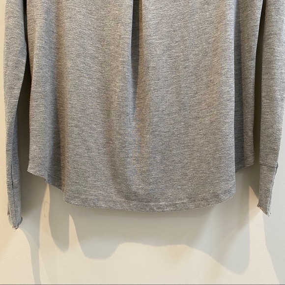 Joe’s Jeans Heathered Grey Pleated Back Shirt - Picture 6 of 8